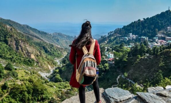 how to travel for free