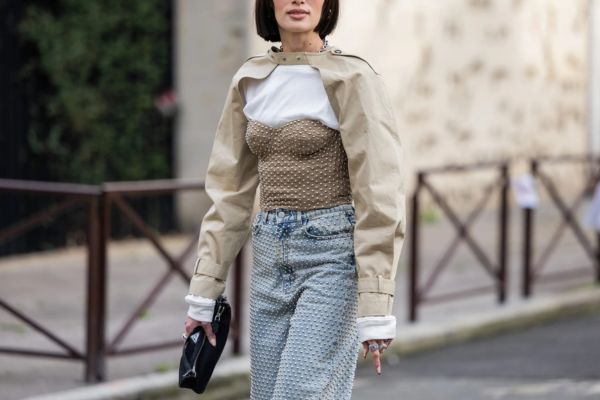 corset with full tshirt-corset styling tips