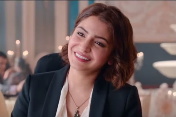 pros and cons of being a hopeless romantic