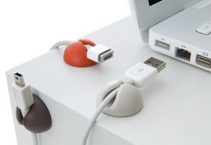 organise your desk cords