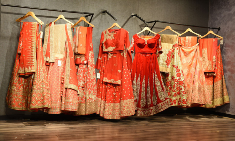 GARBA DRESS- The shortest alley to reach on the destination of its  availability on rent | by Rent2Cash | Medium