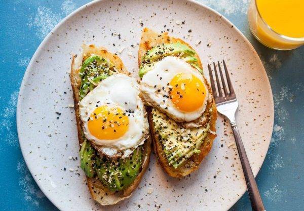 healthy breakfast recipe - avocado 