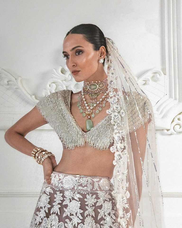 choker for wedding gown