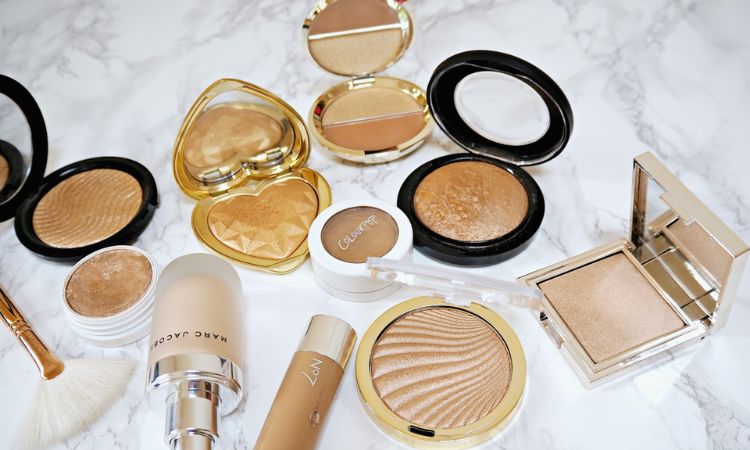 7 Brilliant Uses Of A Highlighter That Will Make You Glow Like A Superstar