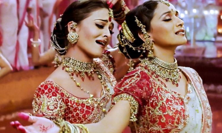 best outfits from devdas