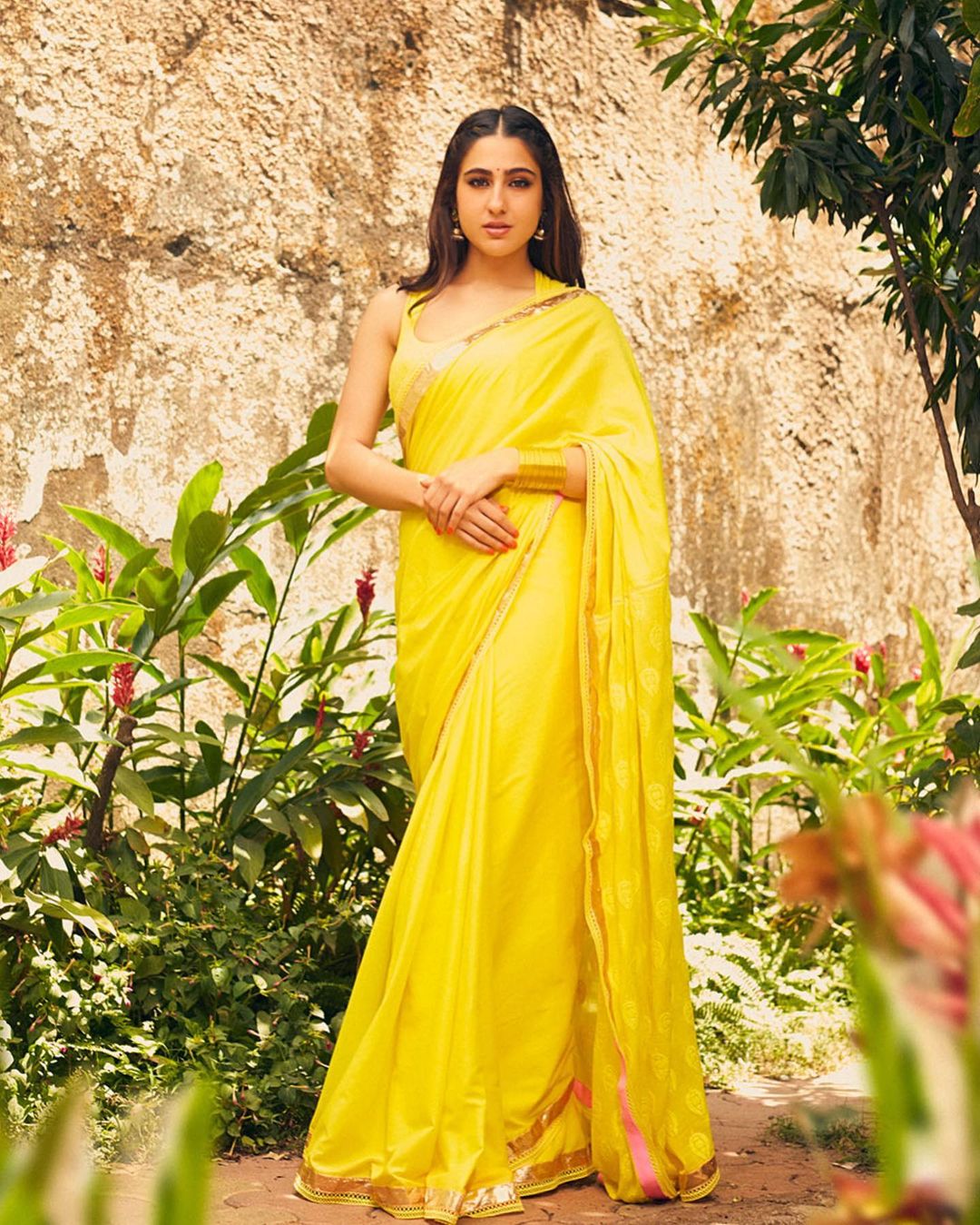 Yellow Silk Saree For Haldi Function - Evilato