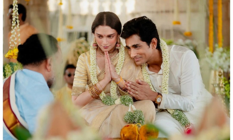 Aditi Rao Hydari And Siddharth Are Married: See The First Pictures From Their Traditional South Indian Wedding Here