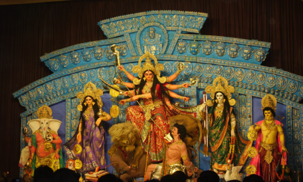 difference between durga puja and navratri