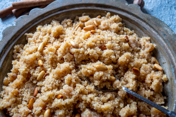 suji ka halwa with gud recipe