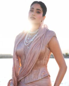 janhvi kapoor cannes look