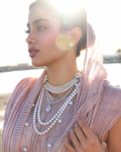 janhvi kapoor cannes look