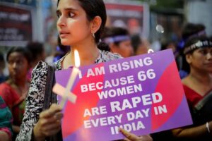 sunil pal's statement on female comedians