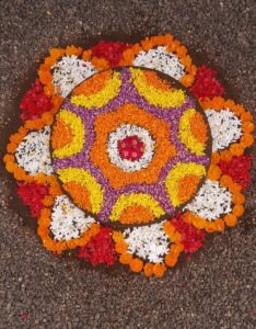 onam rangoli with flowers