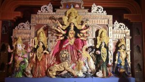 durga puja pandals in mumbai 2025