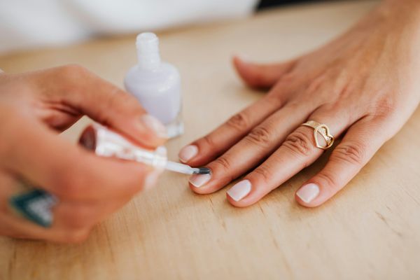 manicure at home for brittle nails