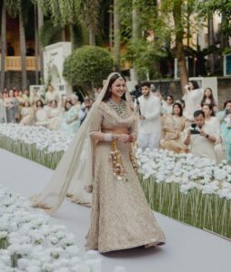 how to look tall in bridal lehenga