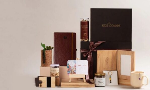 websites for personalised gifts India