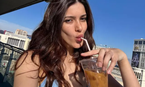 bedtime drinks for glowing skin