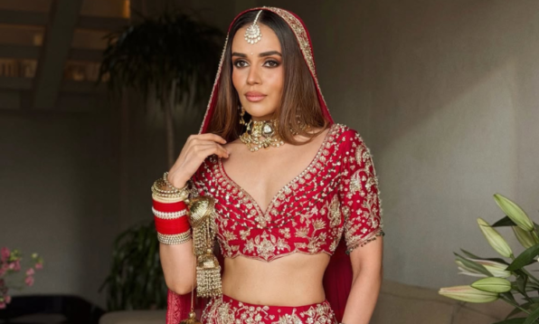 komal pandey bridal looks